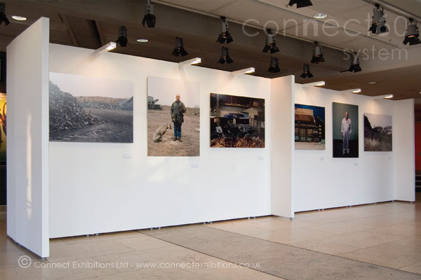 displays walling, display walling, display walling temporary - portable - movable in the exhibition of 'The Association of Photographers' in London, they  created an exhibition space. (photos)